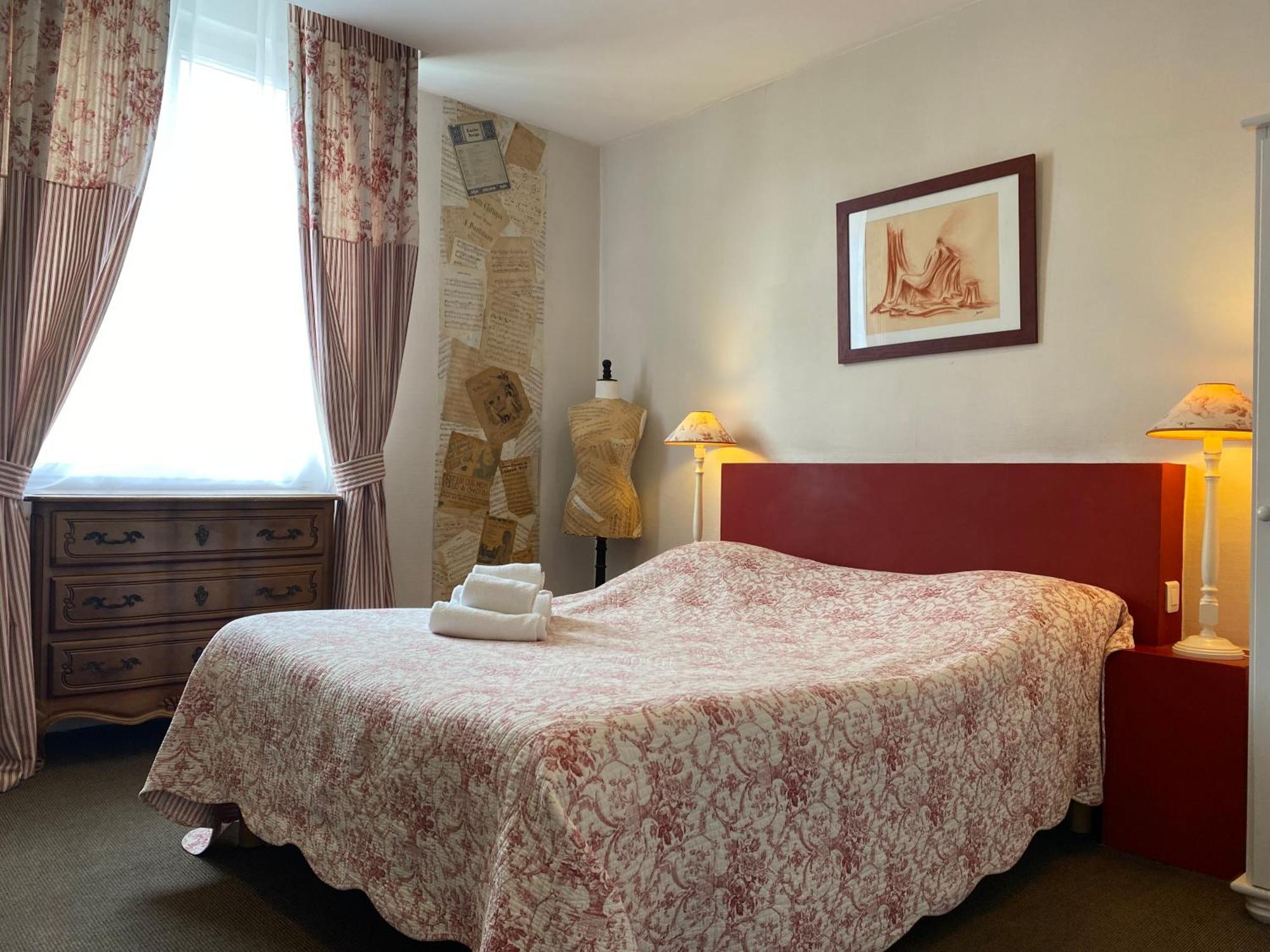Hotel Saint Yves Nantes Esterno foto