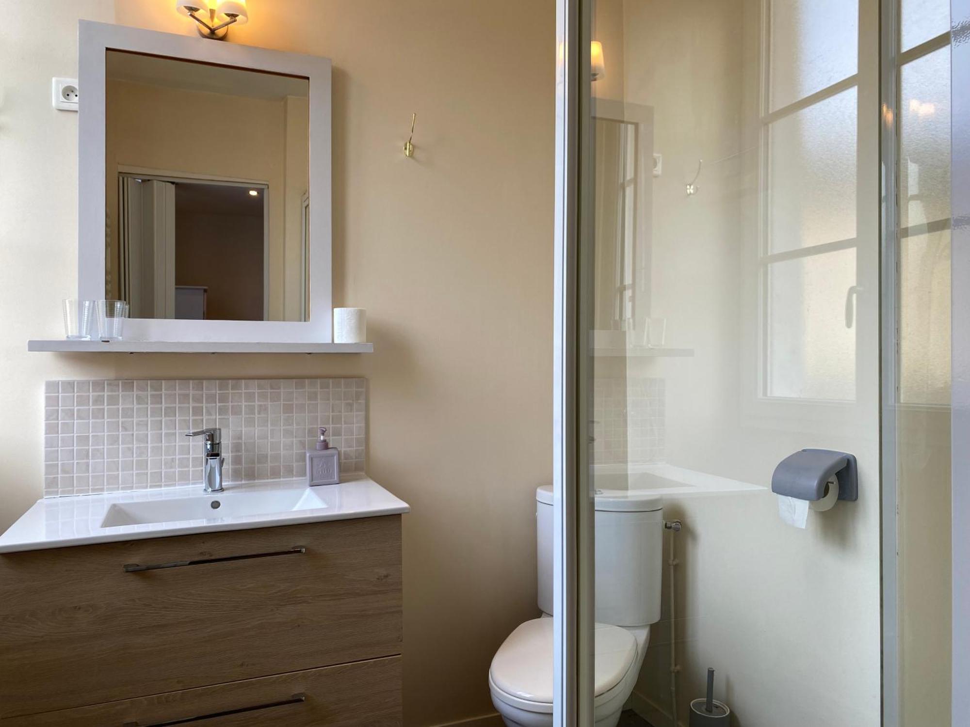 Hotel Saint Yves Nantes Esterno foto