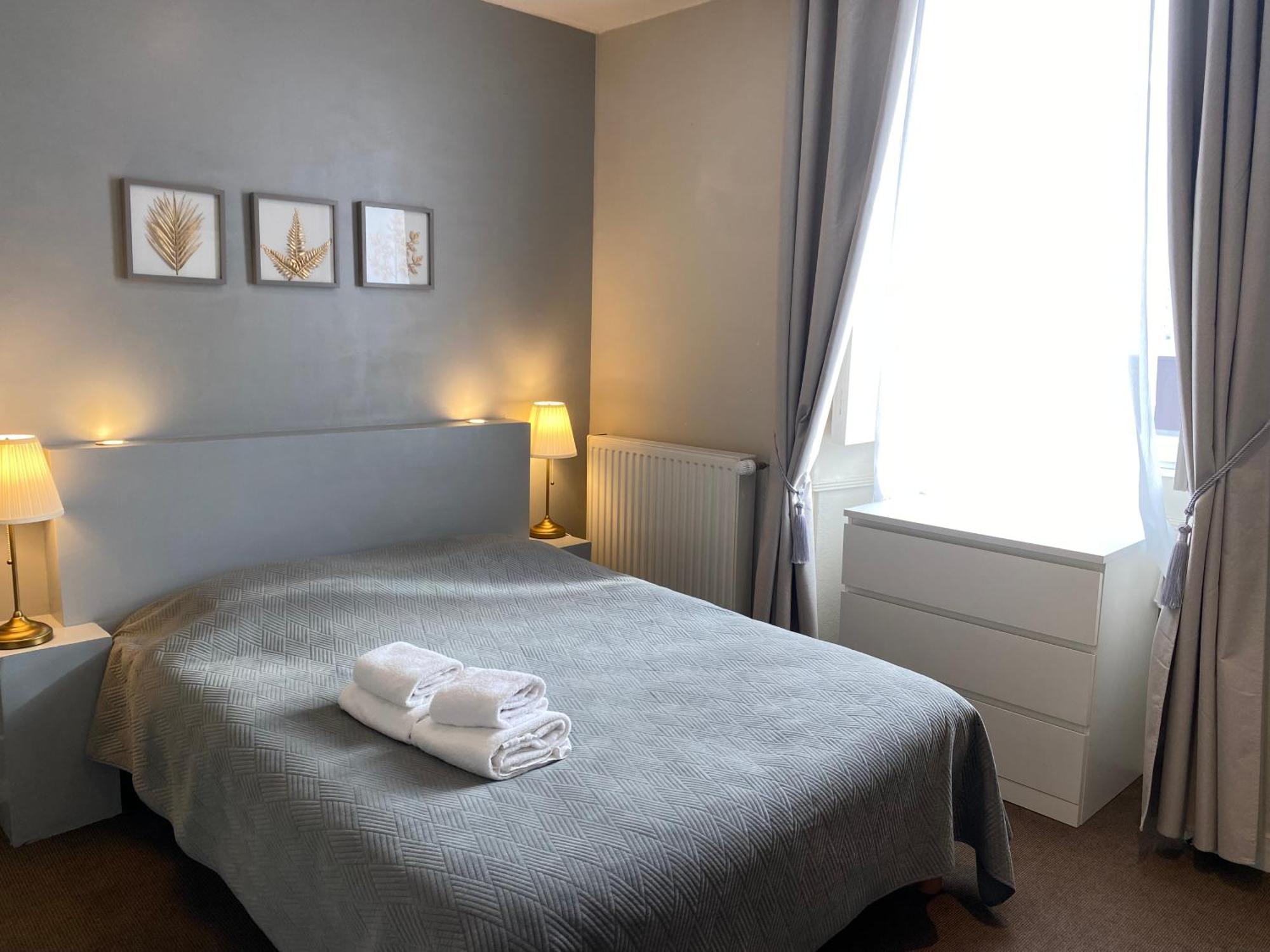 Hotel Saint Yves Nantes Esterno foto