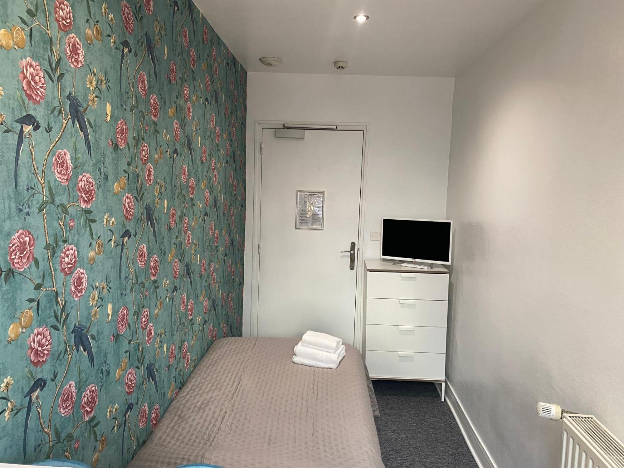 Hotel Saint Yves Nantes Esterno foto