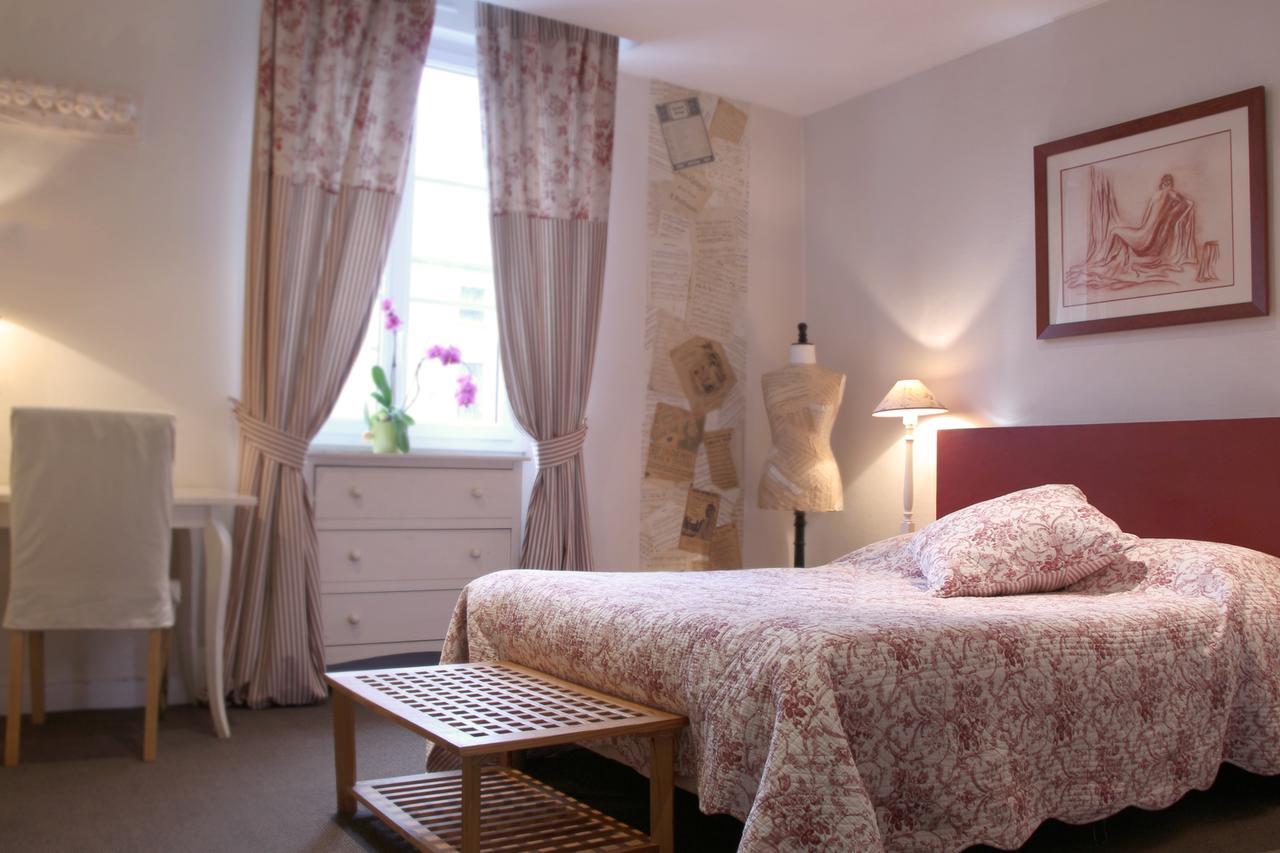 Hotel Saint Yves Nantes Esterno foto